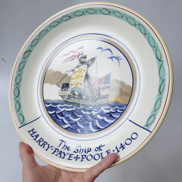 Poole Pottery collectable charger plate, Ship of Harry Paye 1400 pirate, 10.5" - Image 9