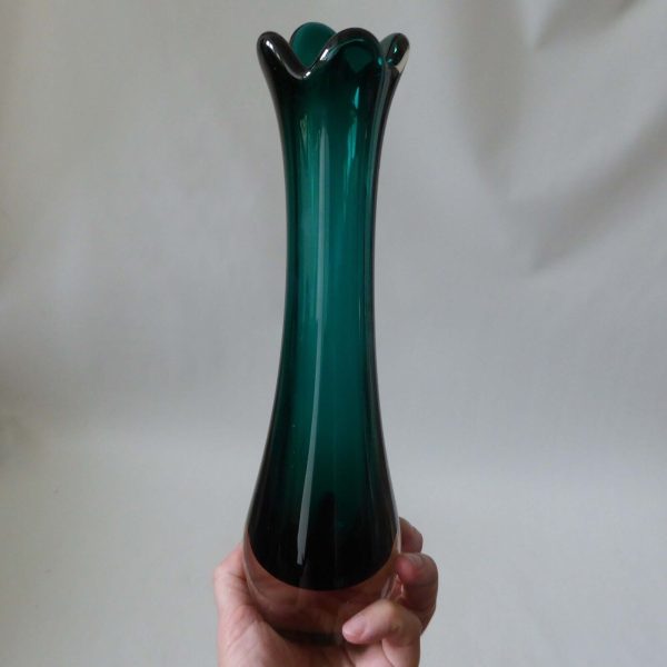 Scandinavian mid century 1960s/1970s art glass vase, vintage green pulled. Aseda - Image 11