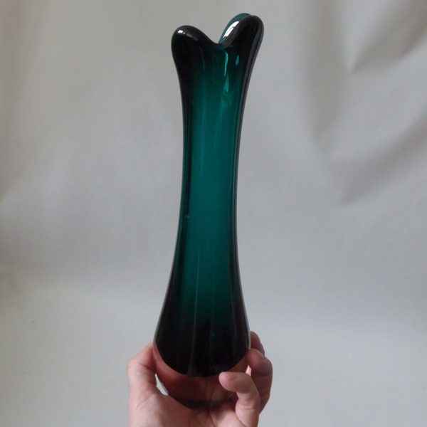Scandinavian mid century 1960s/1970s art glass vase, vintage green pulled. Aseda - Image 12