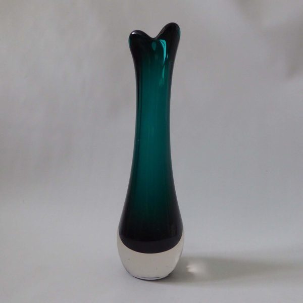 Scandinavian mid century 1960s/1970s art glass vase, vintage green pulled. Aseda - Image 4