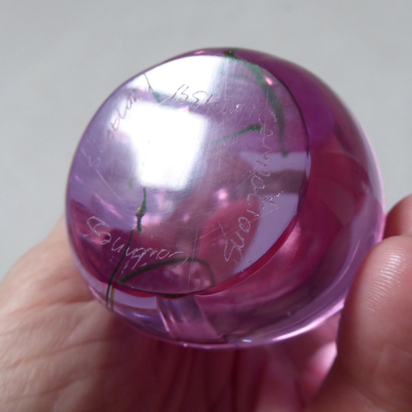Signed Caithness Carnations flower paperweight, neodymium mauve art glass - Image 12