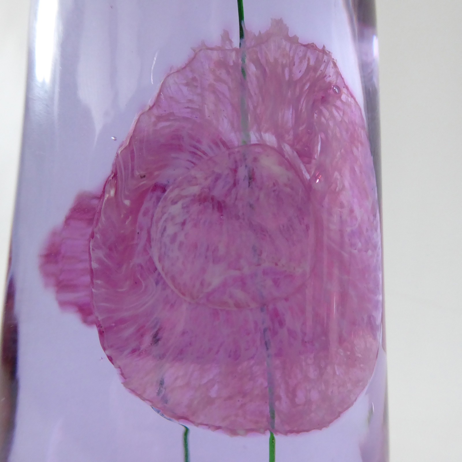 Signed Caithness Carnations flower paperweight, neodymium mauve art glass - Image 7