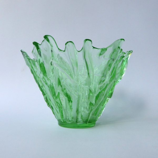 Vetreria Lux vintage Italian pressed art glass candy bowl, bark textured. Green - Image 3