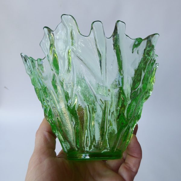 Vetreria Lux vintage Italian pressed art glass candy bowl, bark textured. Green - Image 9