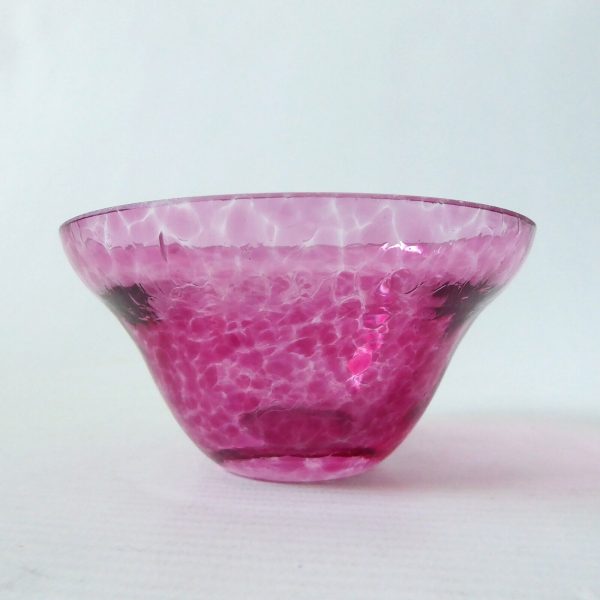 Vintage Heron Glass (Cumbria) small art glass ornamental bowl, pink spotty 10cm - Image 3
