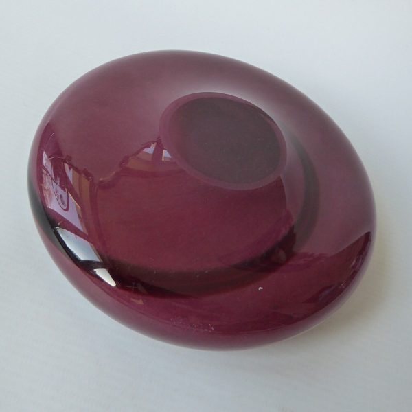 Vintage art glass bowl. Dusky mottled pink plum & swirl. 6" shallow dish 1960s - Image 6