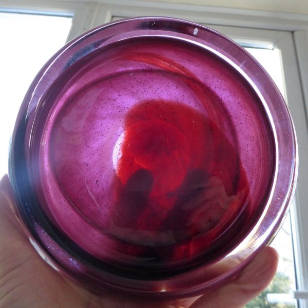 Vintage art glass bowl. Dusky mottled pink plum & swirl. 6" shallow dish 1960s - Image 9