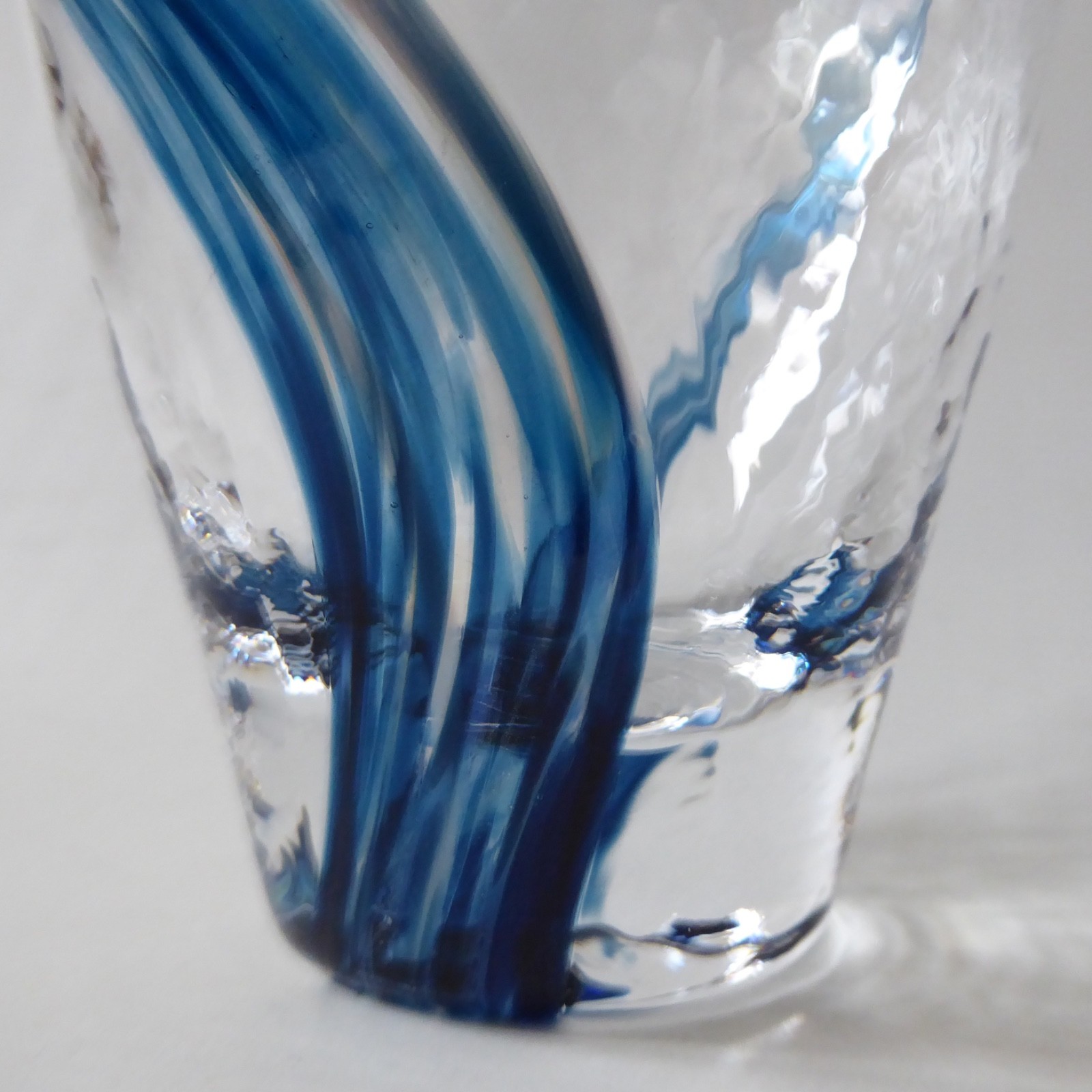 Vintage art glass jug, blue stripes + textured. Like Caithness Oban. Vase pot - Image 4