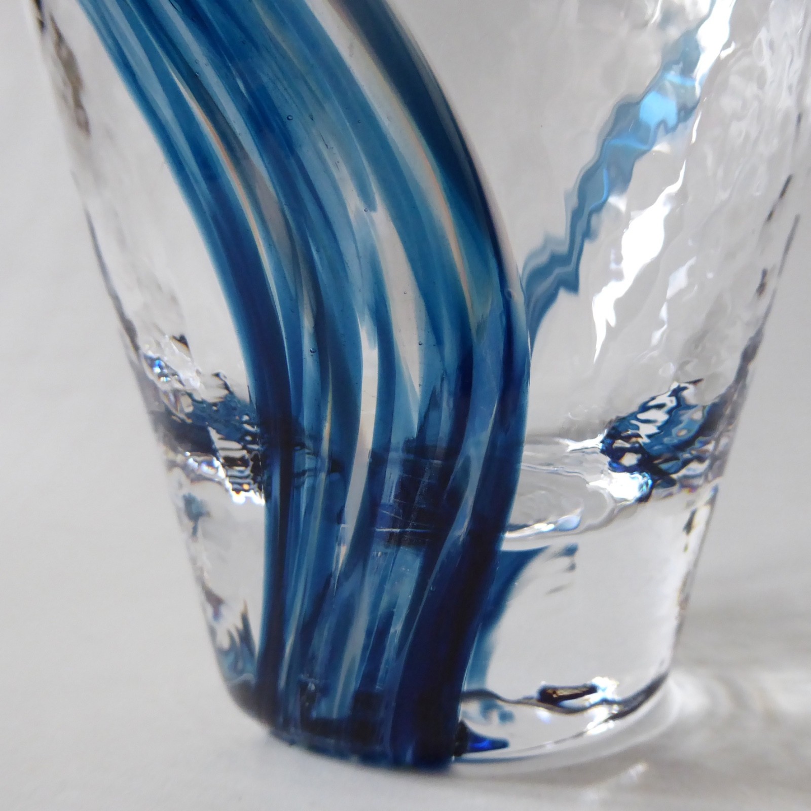 Vintage art glass jug, blue stripes + textured. Like Caithness Oban. Vase pot - Image 5