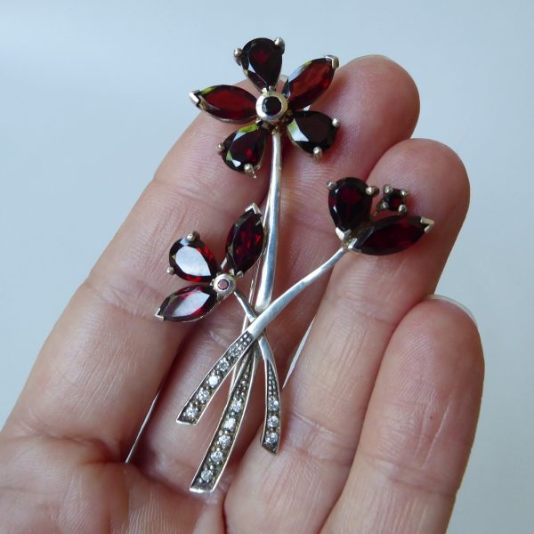 Vintage silver brooch & red glass or gemstone, rhinestone flowers. Czech garnet? - Image 6