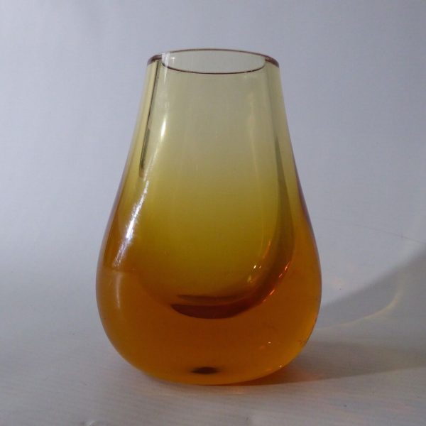 Whitefriars art glass vase, Gold FLC full lead crystal 9657 small hambone, retro - Image 5