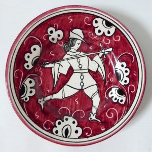 1966 vintage hand-painted Italian Majolica ceramic wall plate from Deruta, Italy