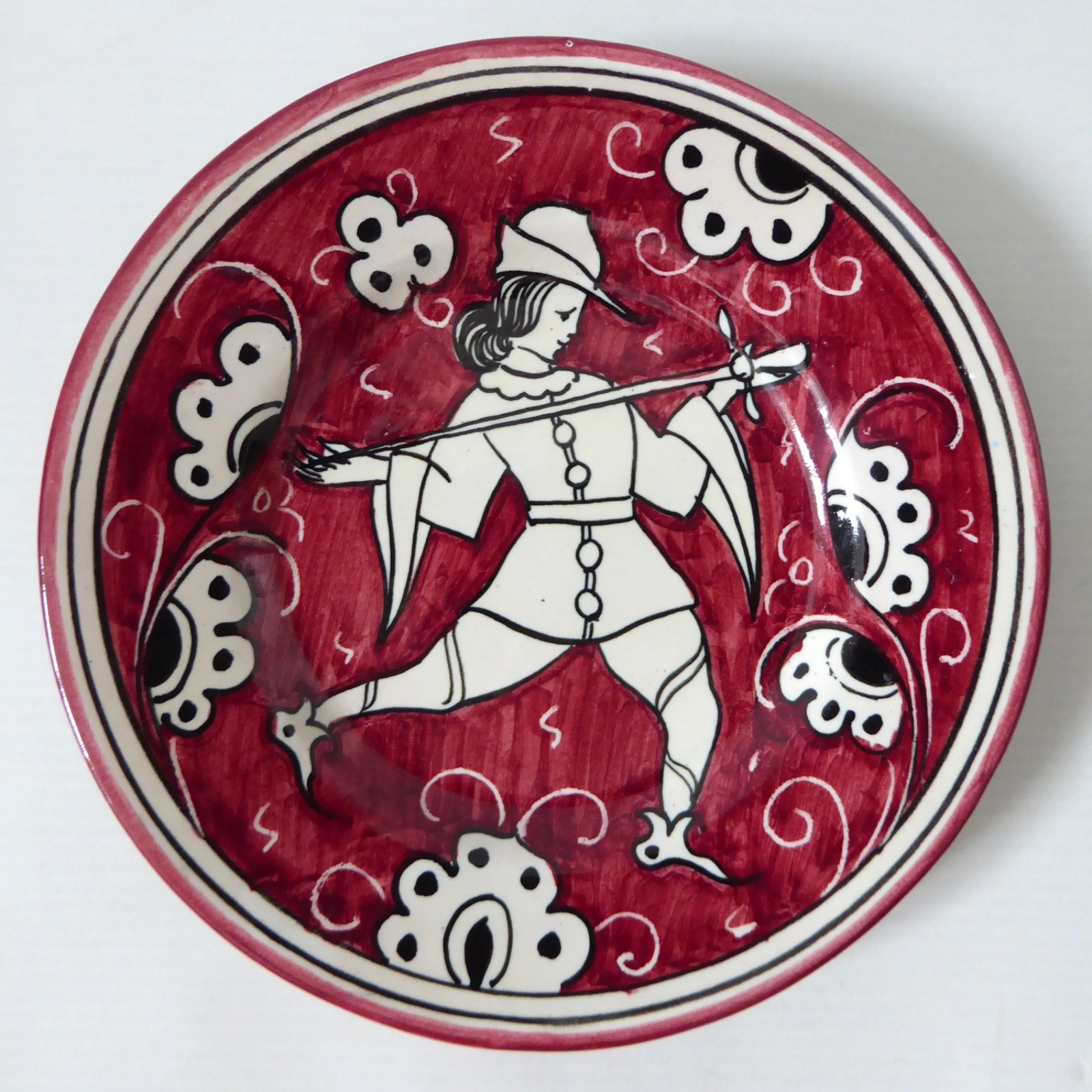 1966 vintage hand-painted Italian Majolica ceramic wall plate from Deruta, Italy