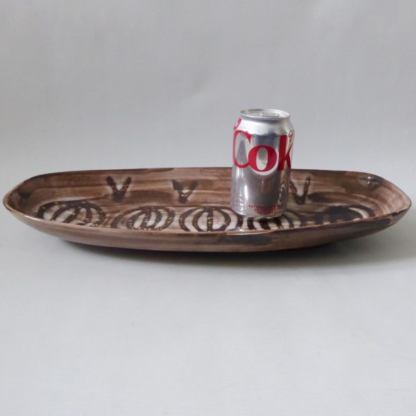 1970s brown Cinque Ports Pottery big 70s studio pottery dish The Monastery, Rye - Image 5