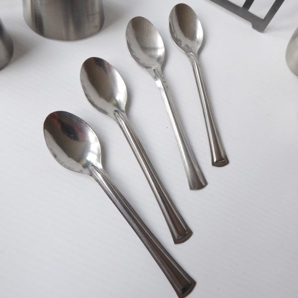 1970s stainless steel vintage breakfast set: toast rack, egg cups, napkin rings - Image 5