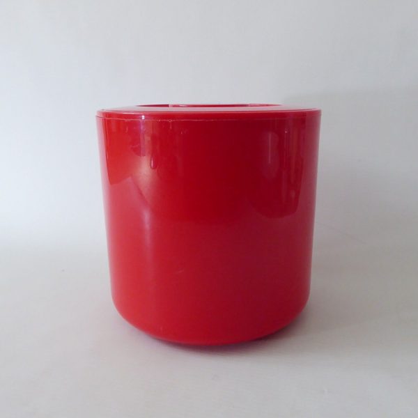 1980s retro Embee ice bucket. Vintage post modernist red plastic. Barware cooler - Image 4
