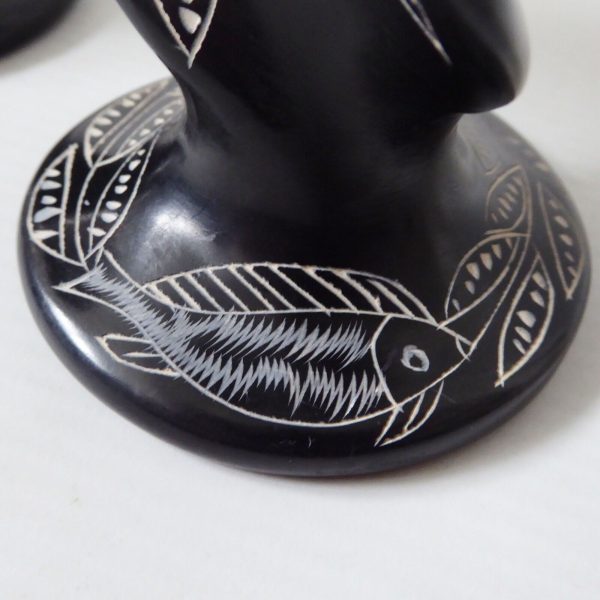 2 vintage African soapstone carved candlesticks. Black + fish & leaves. Kenya - Image 10