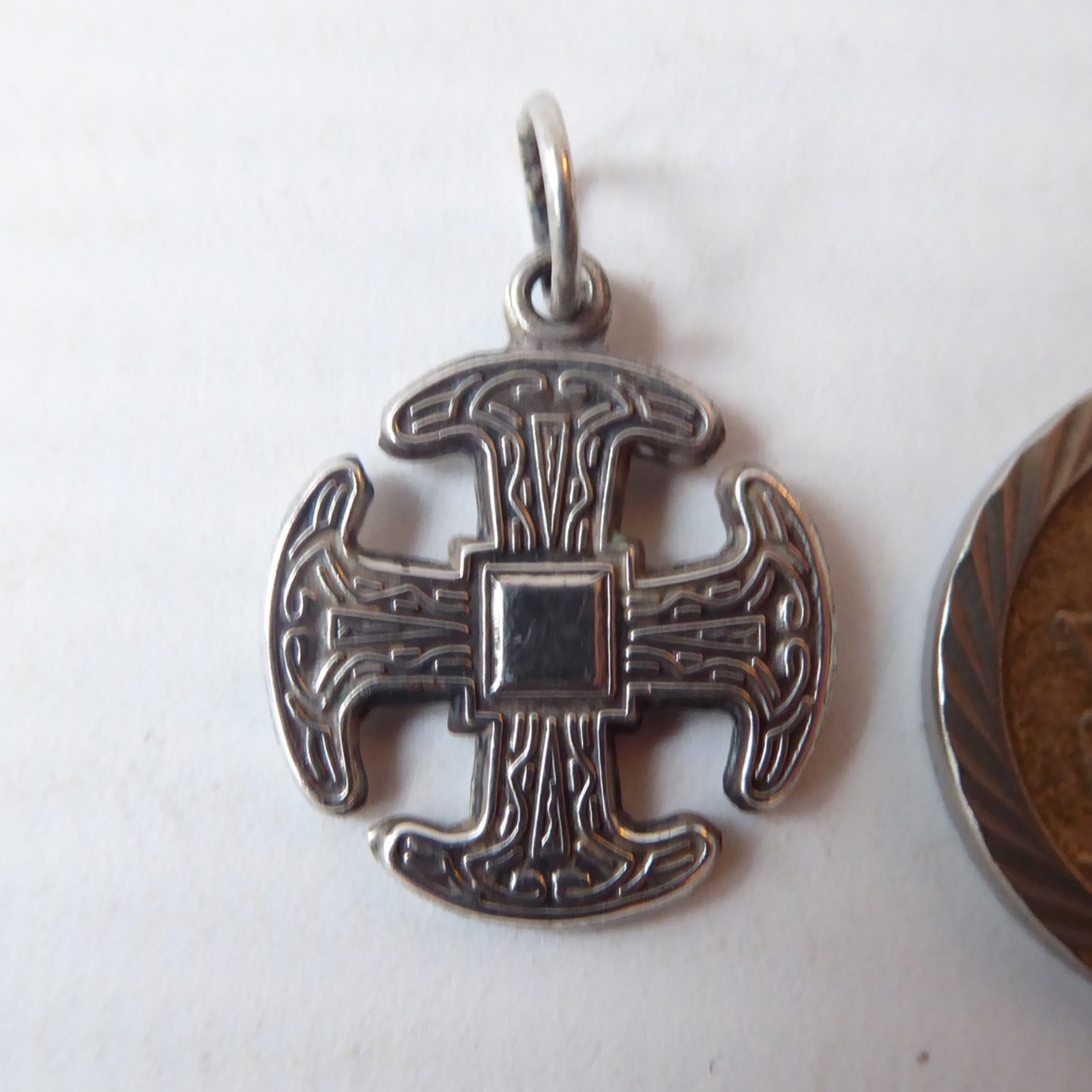 3 x vintage silver pendant. Celtic cross, St Christopher, heart, charms sterling - Image 3