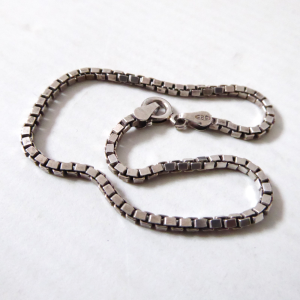 925 sterling silver box chain bracelet, jewellery. 18cm, 2mm, spring ring, 4.3g