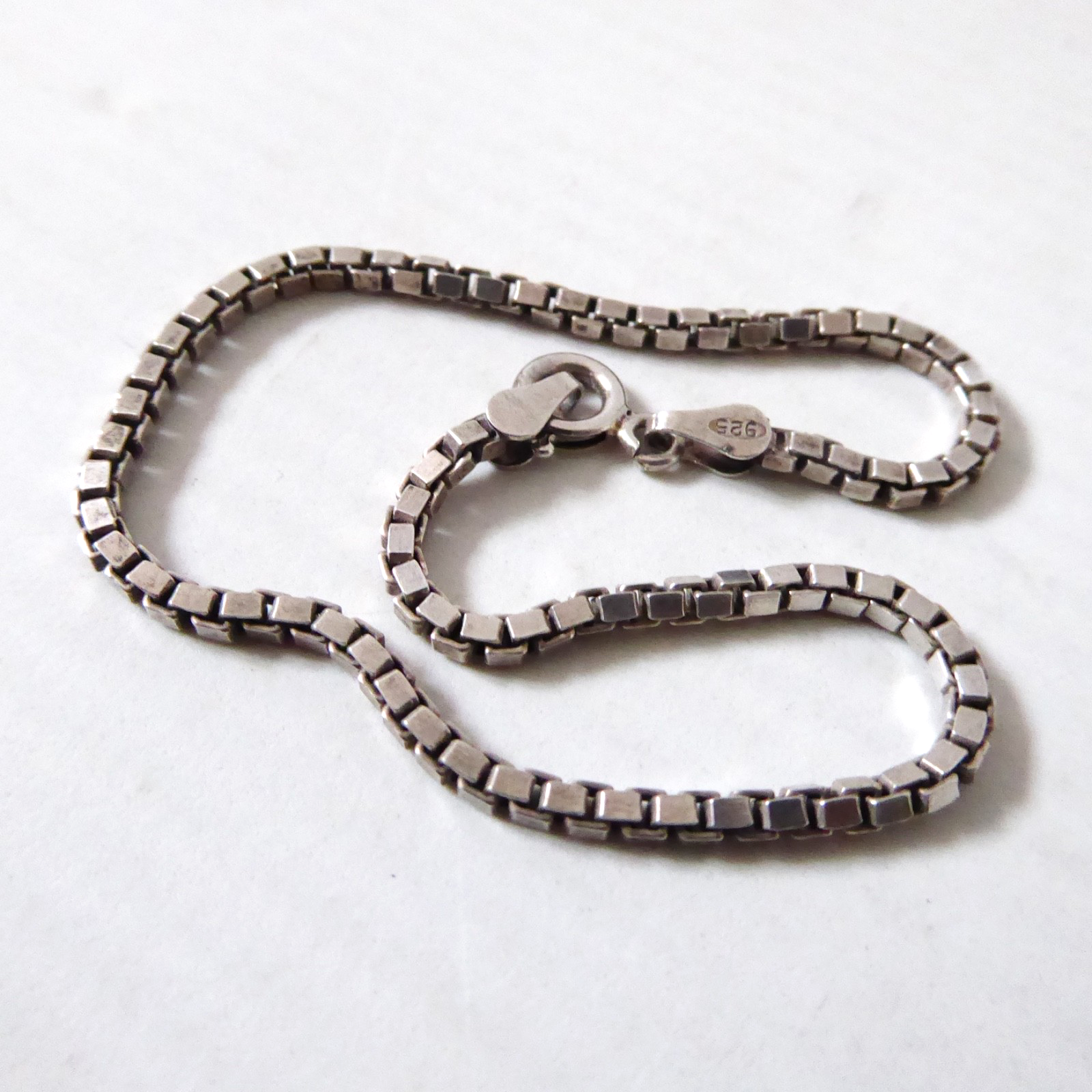 925 sterling silver box chain bracelet, jewellery. 18cm, 2mm, spring ring, 4.3g