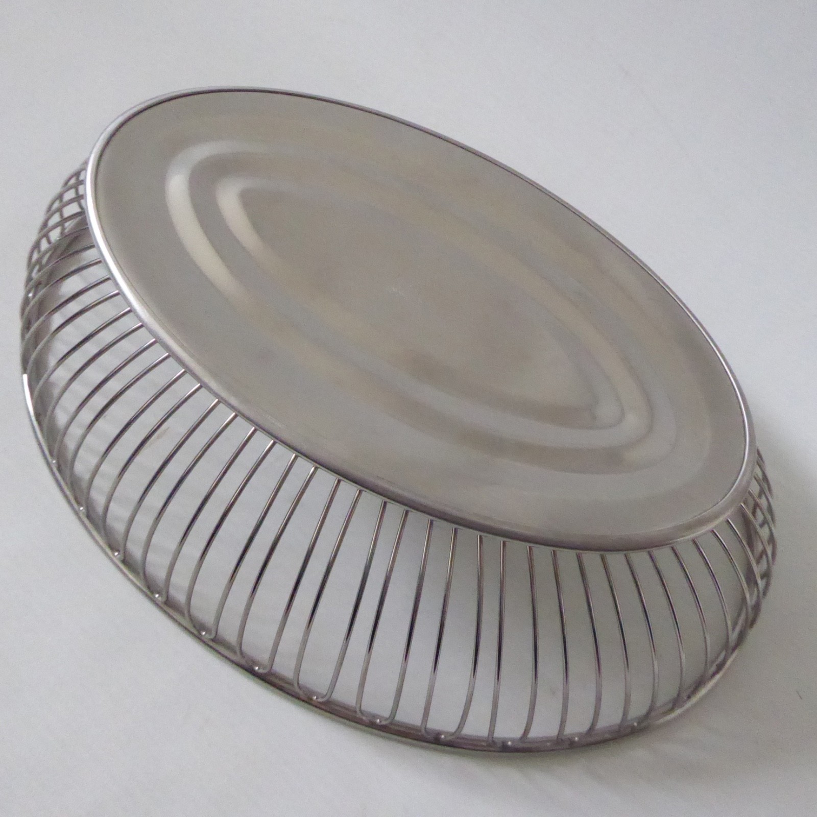 Alessi 829 Oval wire basket. Vintage style 18/10 mirror stainless steel. Italy - Image 8