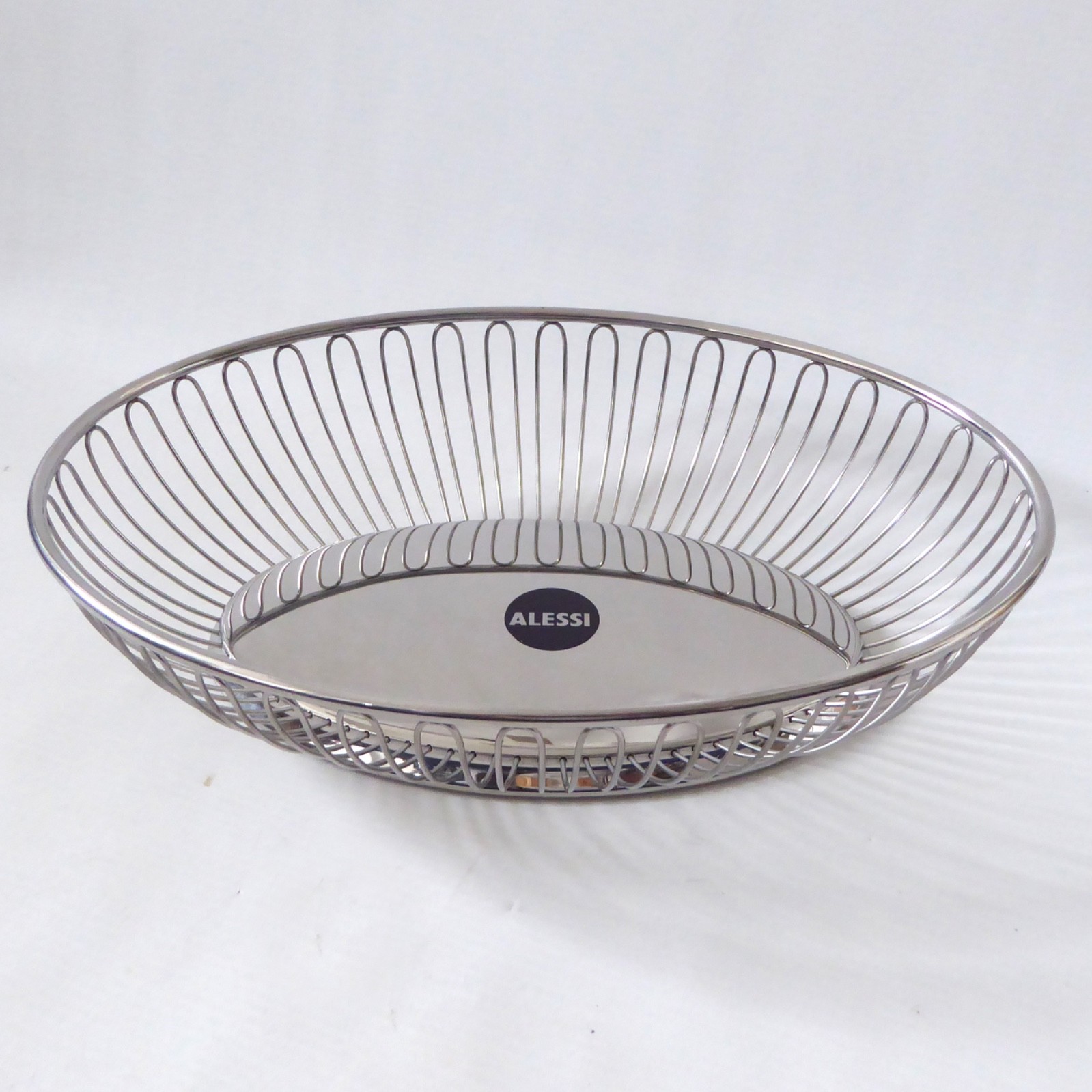 Alessi 829 Oval wire basket. Vintage style 18/10 mirror stainless steel. Italy