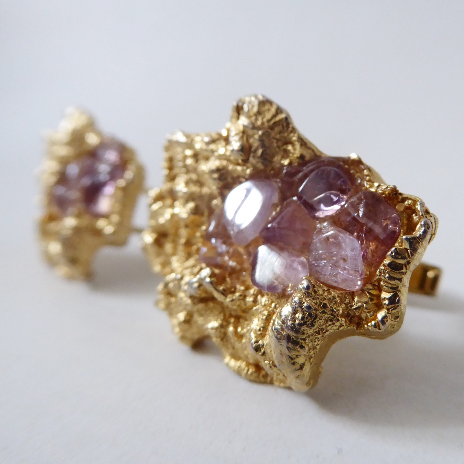Brutalist gold tone & amethyst nugget cufflinks, large vintage 1960s 1970s retro - Image 5