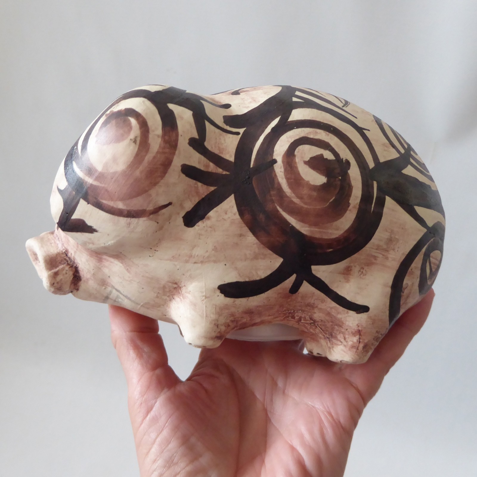 Chelsea Pottery studio pottery piggy bank money box 1970s retro vintage painted - Image 5