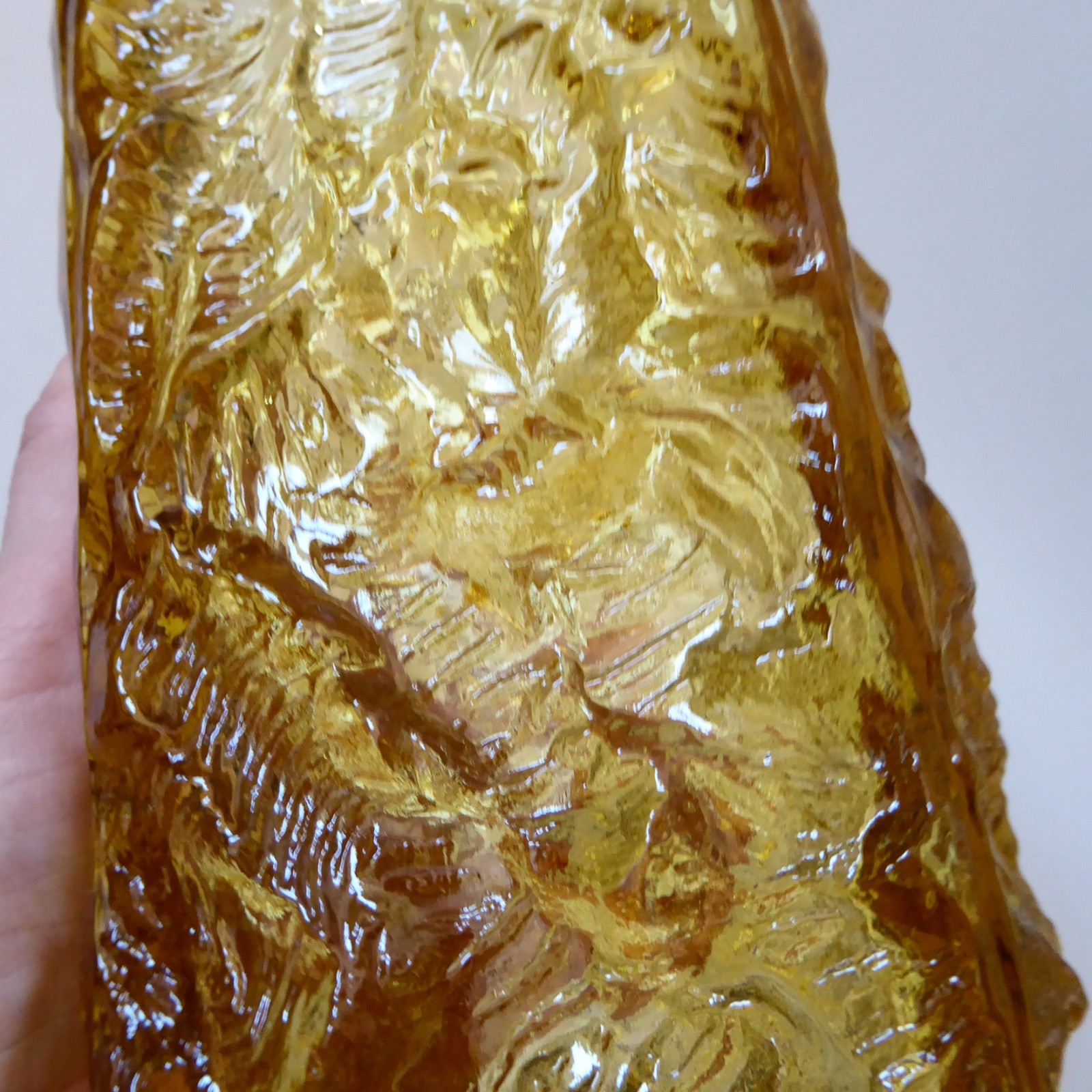 Czech 1969 Vladislav Urban Rosice vintage art glass vase, Moravia 1502/25. Amber - Image 6