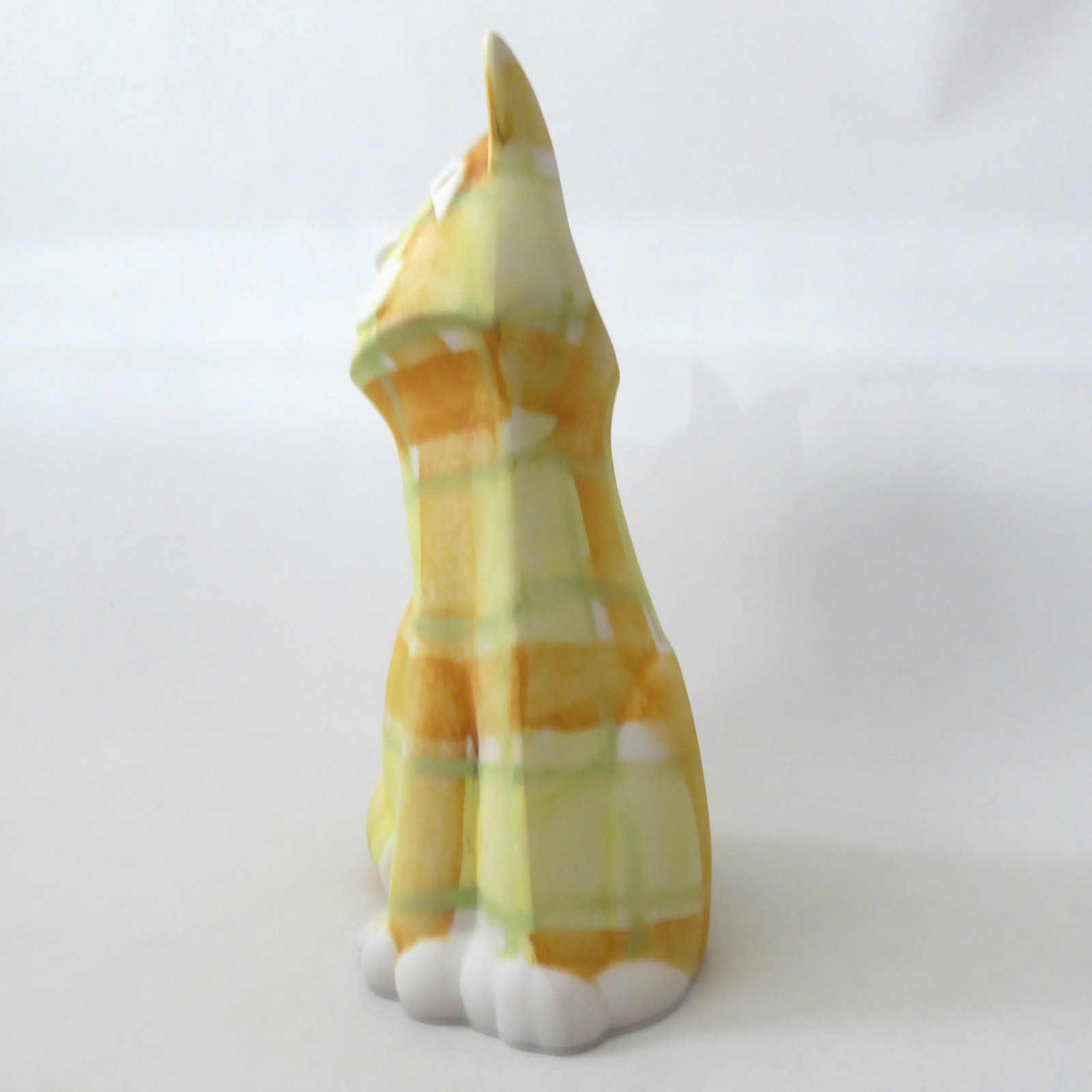 Dalton Pottery Scotland large ceramic cat figurine vase, yellow tartan. 1990s - Image 6