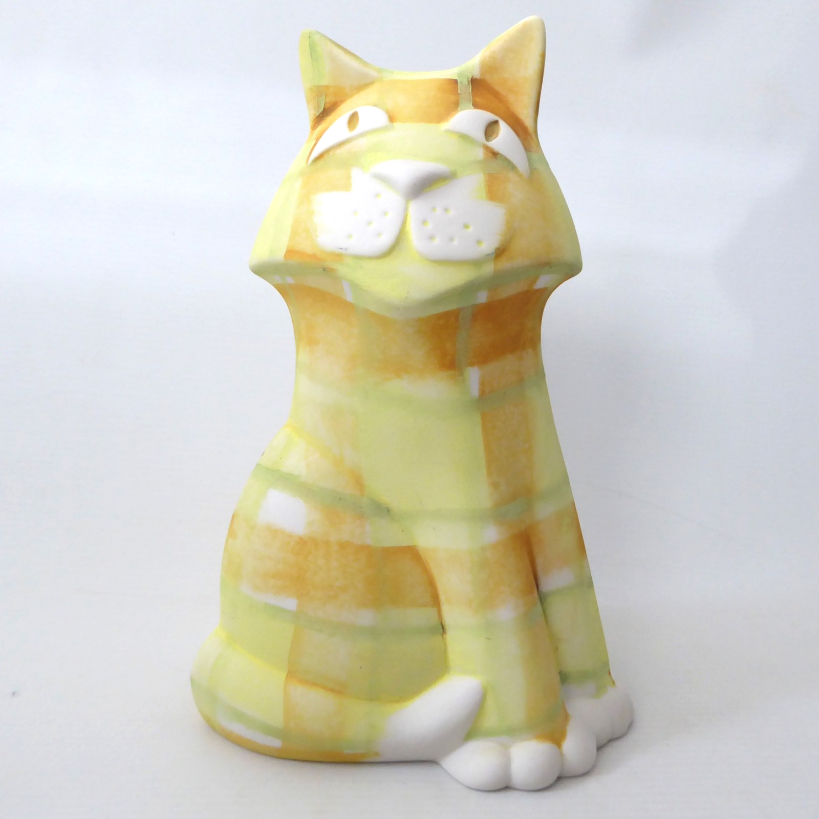 Dalton Pottery Scotland large ceramic cat figurine vase, yellow tartan. 1990s