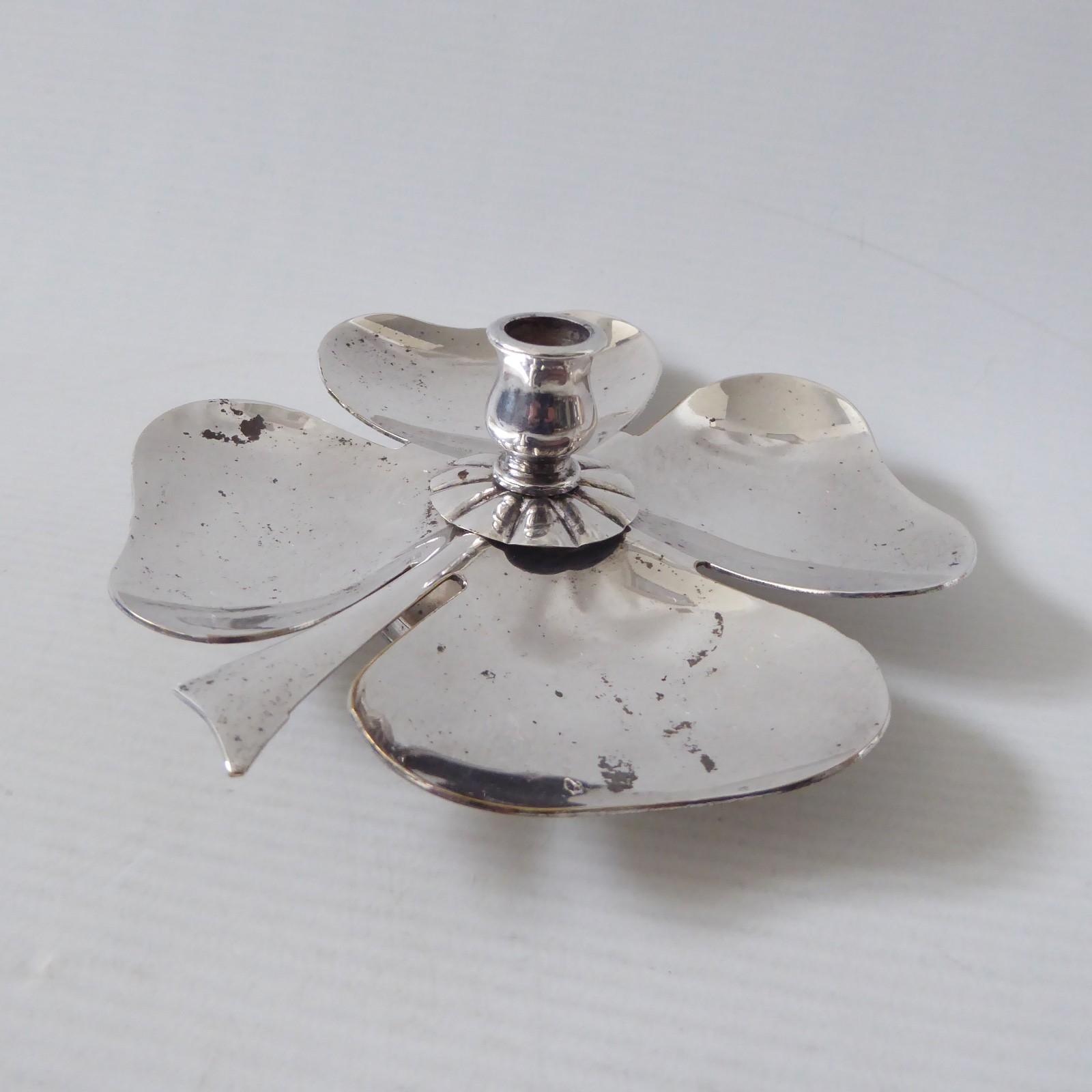 Danish E Dragsted vintage silver-plated candle holder candlestick, 4 leaf clover - Image 4