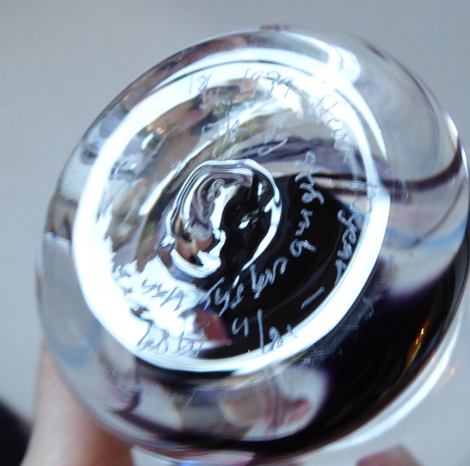 Erik Hoglund for Stromberg art glass signed bowl vase, 50 years of Stena 1989 - Image 8