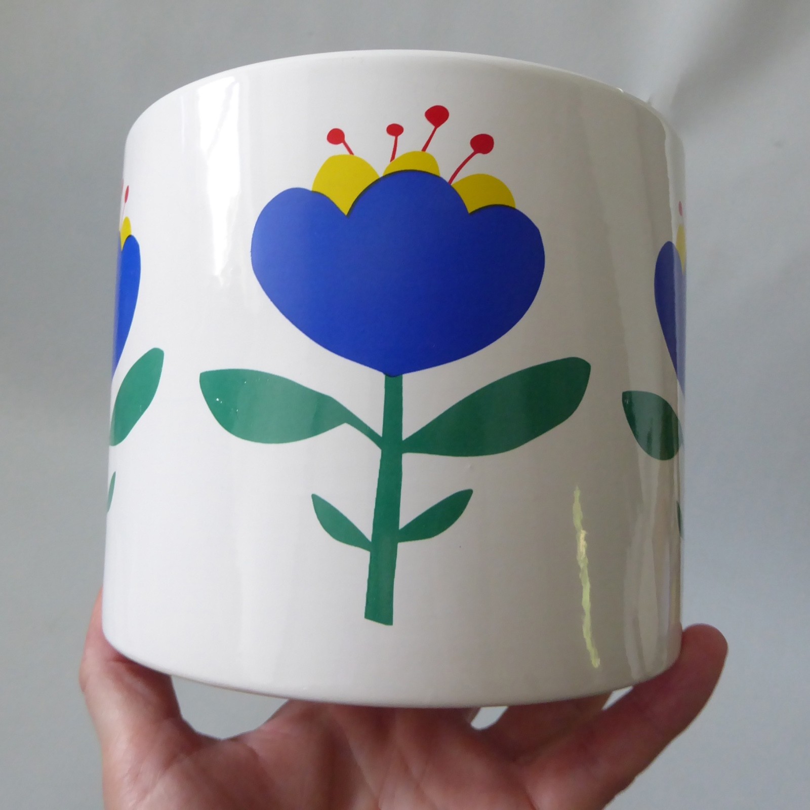 Flying Tiger Danish design plant pot holder planter. White + blue flower ceramic - Image 4