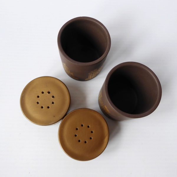 Hornsea salt & pepper pots, shakers. Lancaster castle, Ashton. Vitramic gold '76 - Image 8