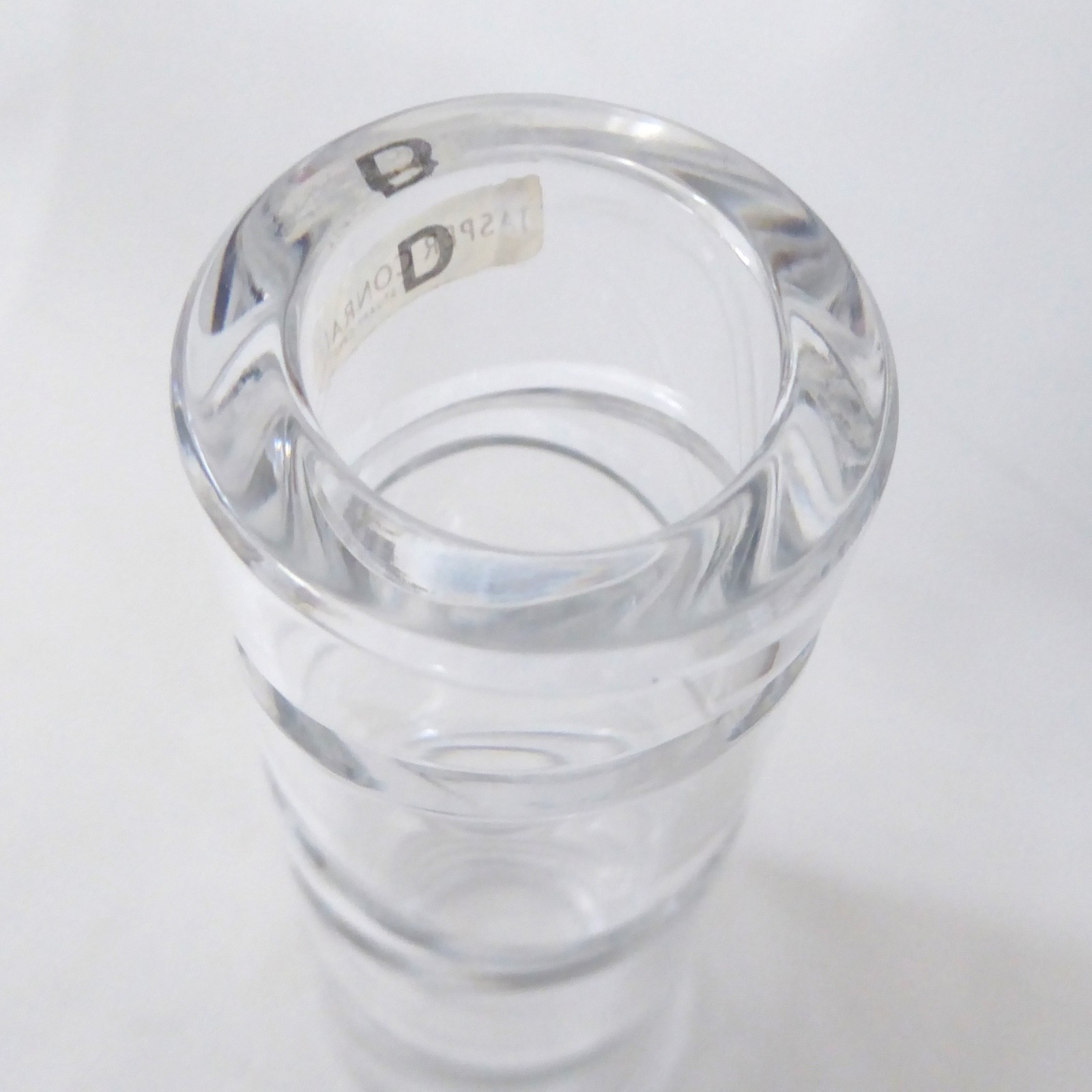 Jasper Conran x Stuart Crystal Aura 21cm tapering cut art glass vase. 1999 - Image 6