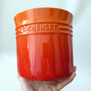 Le Creuset Stoneware large utensil holder 2.3L volcanic orange. Storage pot 6x6"