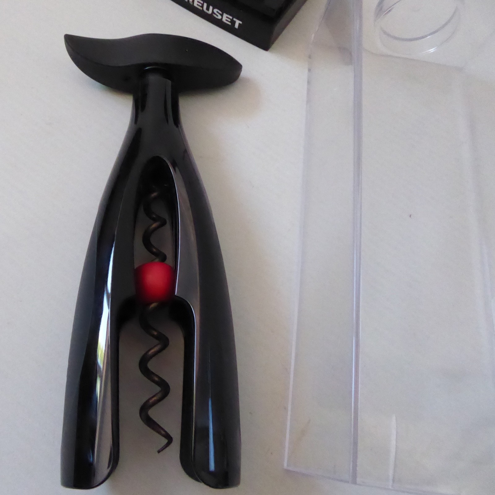 Le Creuset screw pull Activ-ball corkscrew GS-200, black and red boxed. Vintage - Image 3