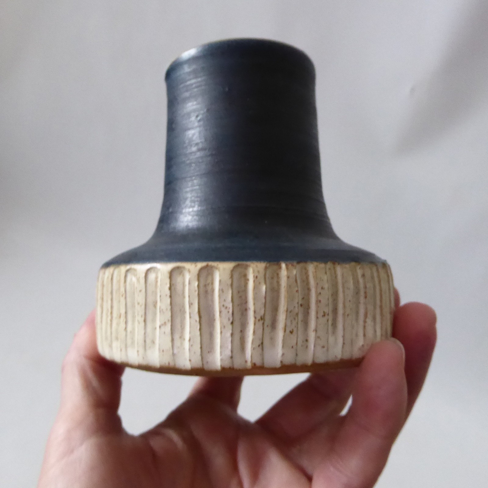 Lenham Pottery studio art vase, black and beige lines handmade artisan retro pot - Image 3