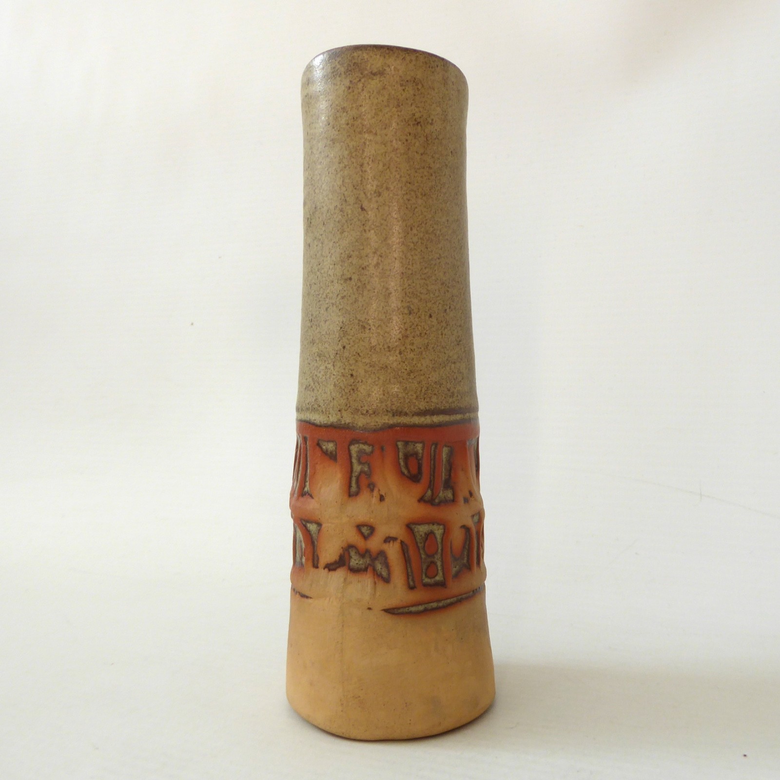 Louis Hudson 6" studio pottery vase, handmade slab built clay cylinder, chimney - Image 3