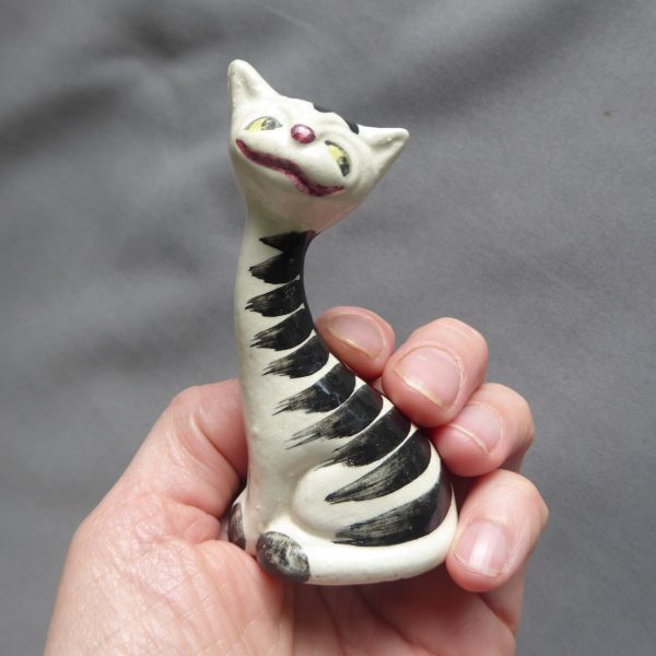 Mid century 1963 cheshire cat, vintage pottery ceramic striped figurine statue - Image 13