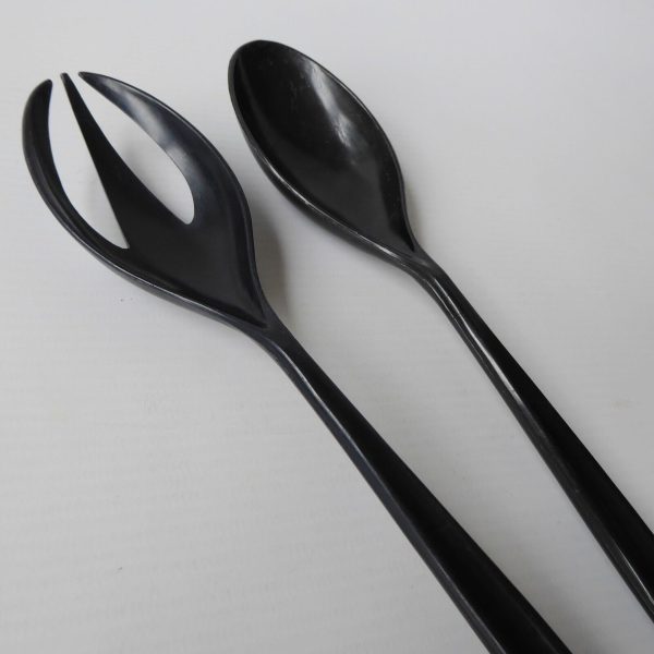 Mid century black plastic long slim salad servers. Serving spoon fork retro 70s - Image 5