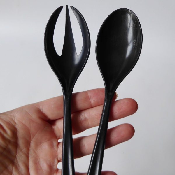 Mid century black plastic long slim salad servers. Serving spoon fork retro 70s - Image 9