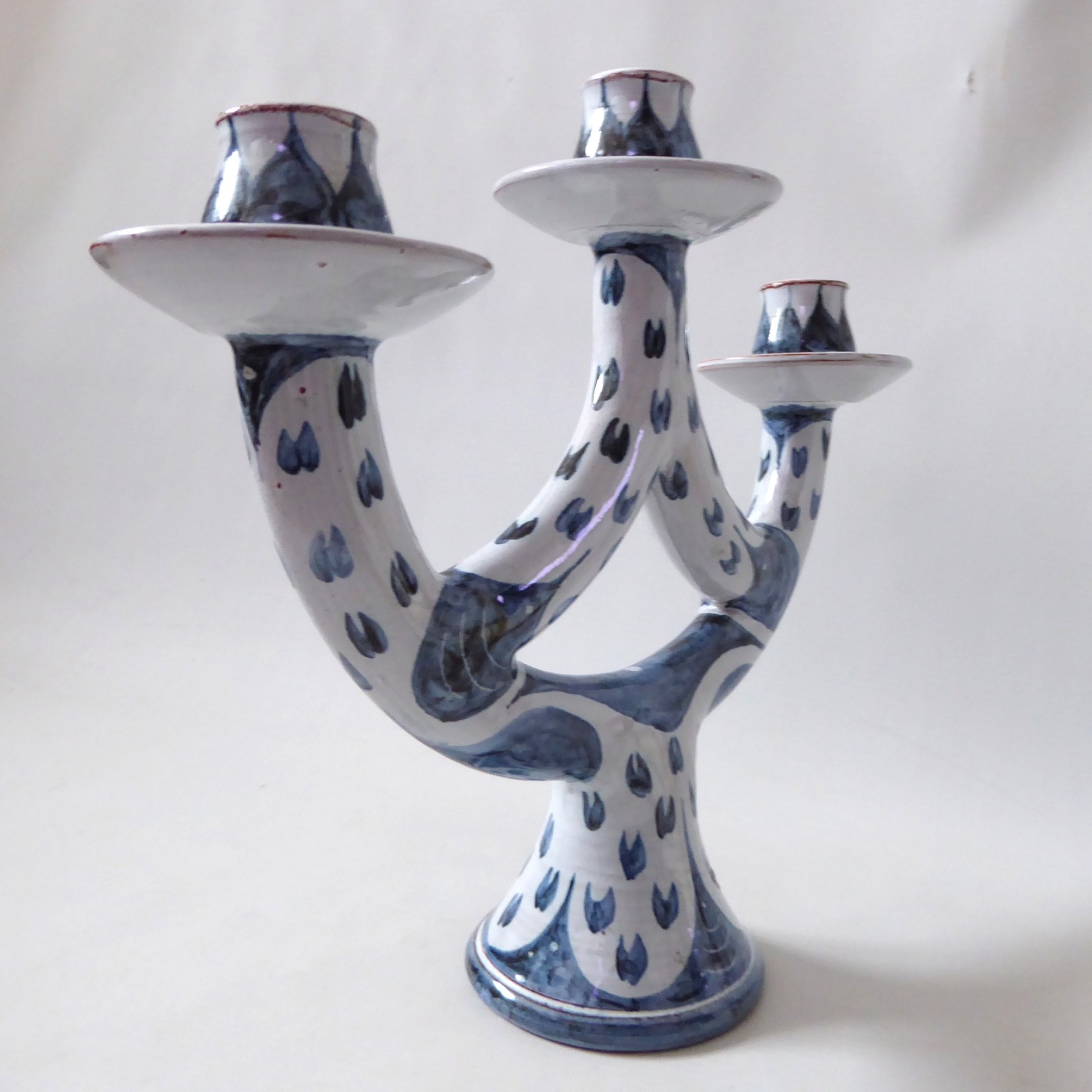 Pat Birks 1987 vintage pottery candlestick three arm candelabra blue white 1980s - Image 2