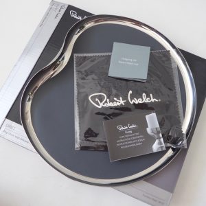 Robert Welch Drift 25cm 18/10 polished stainless steel tray & silicone mat + box