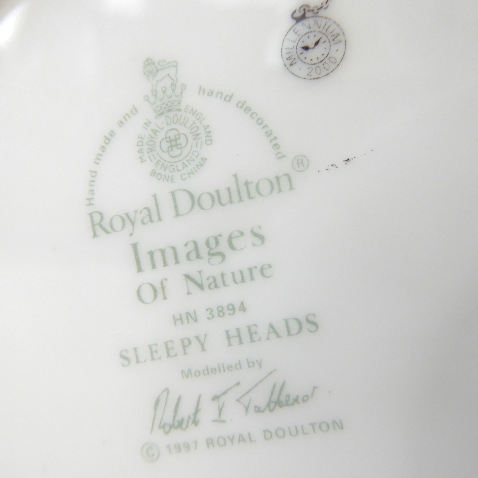 Royal Doulton Sleepy Heads white bone china sleeping cat figurines 1997, 3894 - Image 12