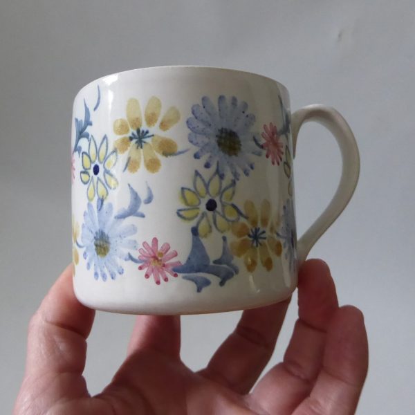 Rye Pottery vintage hand painted flower mug cup. 1970s pretty retro blue pastels - Image 3