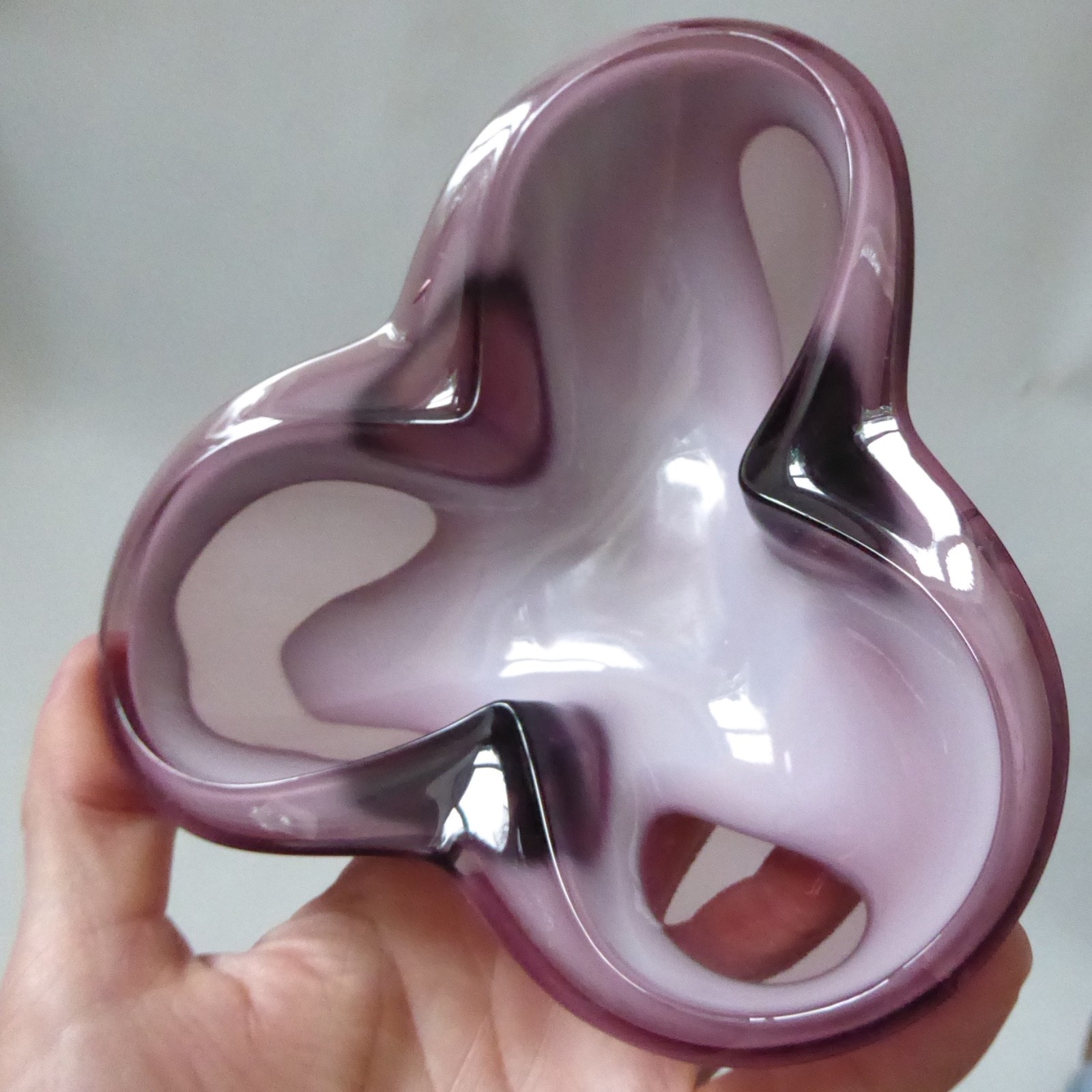 Sasaki Japan art glass tri dish bowl ashtray, mauve purple vintage retro 1970s - Image 4