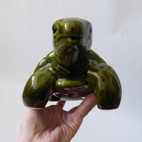 Trentham Pottery ceramic tortoise money box vintage 327, large khaki green 70s - Image 9