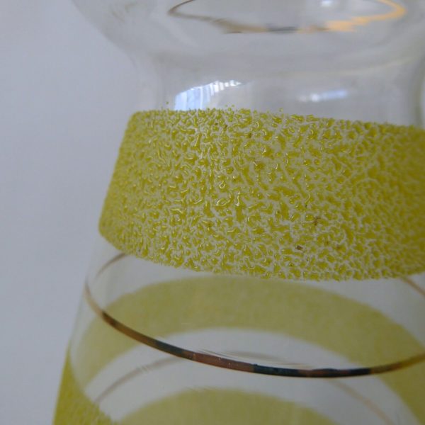 Vintage 1950s pair yellow sugar frosted glass hyacinth bulb vases, gold bands - Image 9